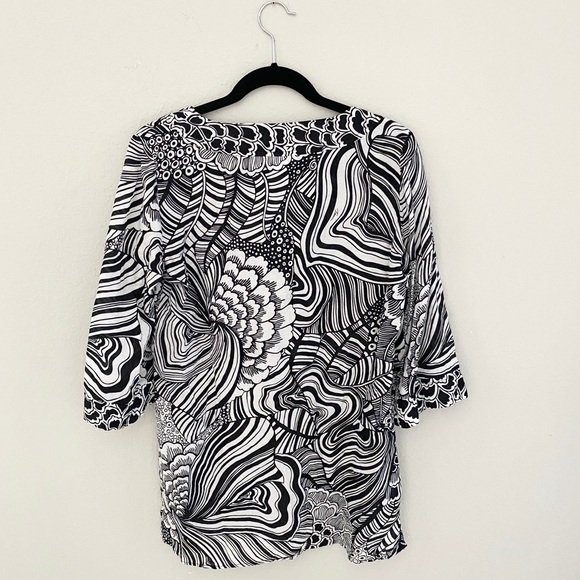 Trina Turk ✦ Silk Blend Beach Cover Tunic ✦ BW - Picture 7 of 11